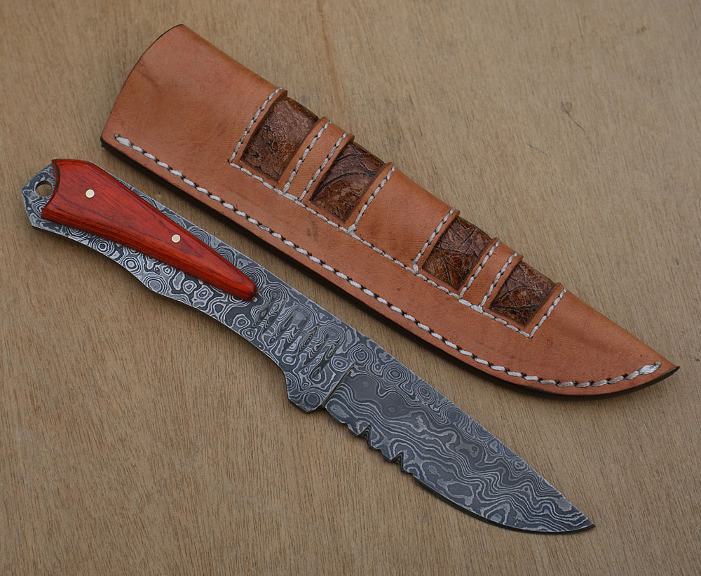 Damascus Fixed Blade Knives